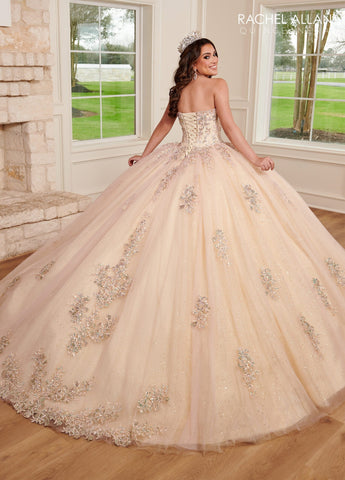 Trägerloses Quinceanera-Kleid mit Glockenärmeln von Rachel Allan RQ1120