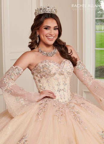 Trägerloses Quinceanera-Kleid mit Glockenärmeln von Rachel Allan RQ1120