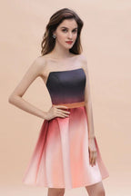 Trägerlos Verlauf Satin Mini-Partykleid Kniebundlanges Homecoming-Kleid