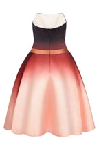 Trägerlos Verlauf Satin Mini-Partykleid Kniebundlanges Homecoming-Kleid
