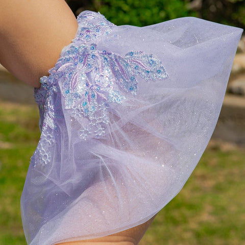 Trägerloses Ballkleid mit Puffärmeln von Cinderella Couture 8115J