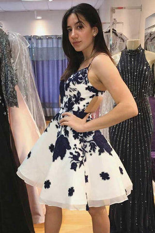 Trägerloses weißes Organza-Heimkehrkleid mit Spitzenapplikationen PD031