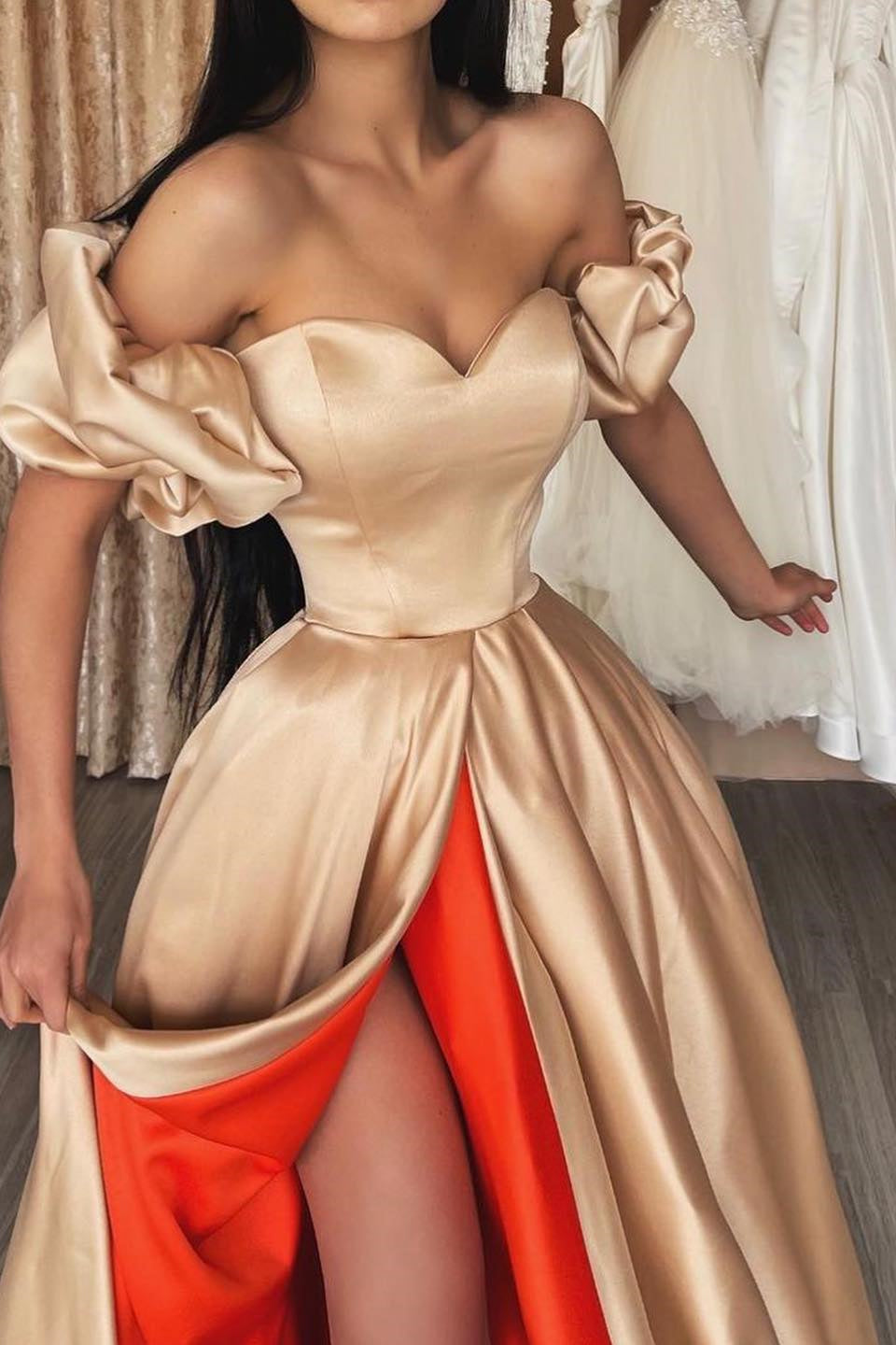 Langes, schulterfreies Satin-A-Linien-Ballkleid mit Herzausschnitt und Schlitz