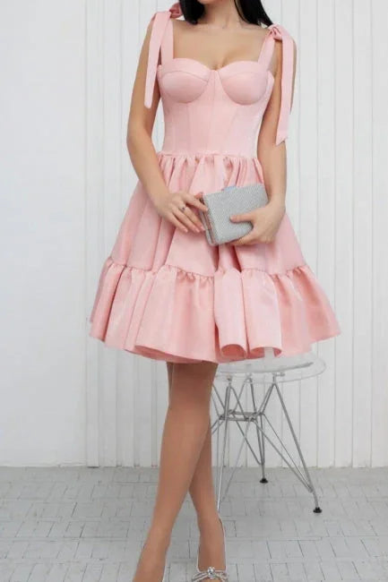 Süßherz-Kurz-Kleid mit pinken Trägern, schlicht, ärmellos, für den Homecoming-Ball