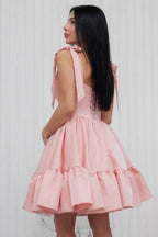 Süßherz-Kurz-Kleid mit pinken Trägern, schlicht, ärmellos, für den Homecoming-Ball