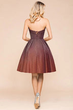 Sweetheart Ärmellos Mini-Homecoming-Kleid Knallig Seide Kniebundlanges Promkleid