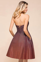 Sweetheart Ärmellos Mini-Homecoming-Kleid Knallig Seide Kniebundlanges Promkleid