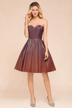 Sweetheart Ärmellos Mini-Homecoming-Kleid Knallig Seide Kniebundlanges Promkleid