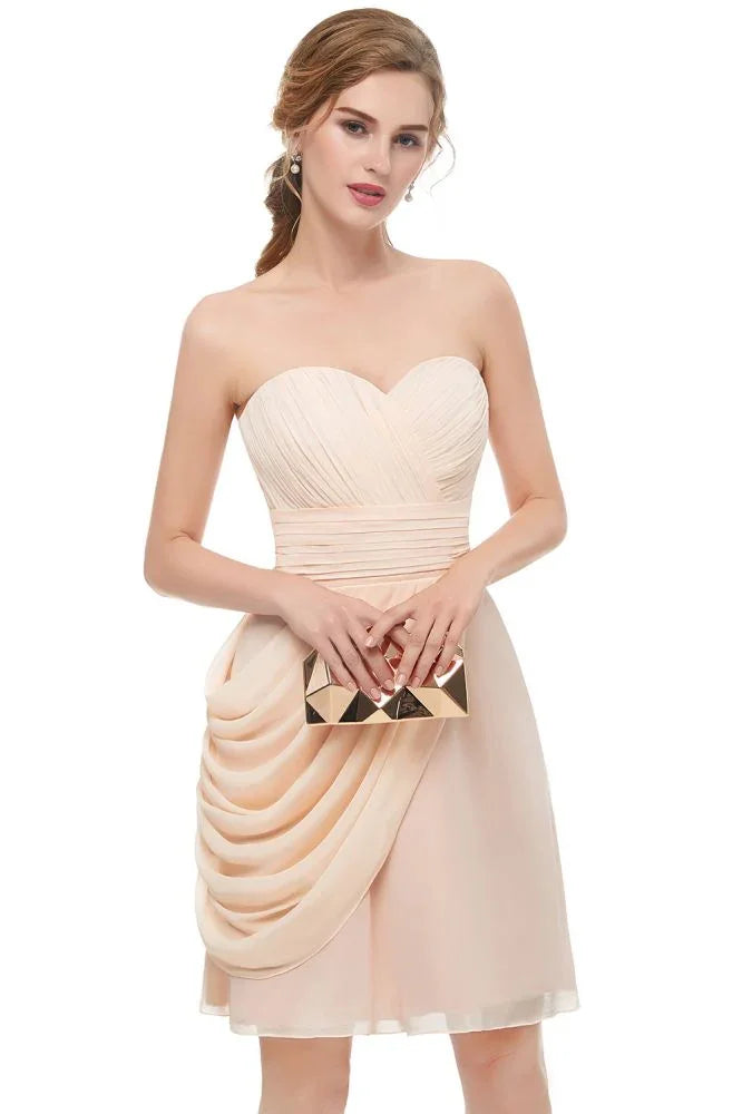 Sweetheart Trägerlos Rüschen Chiffon A-Line Kurz Homecoming-Kleid
