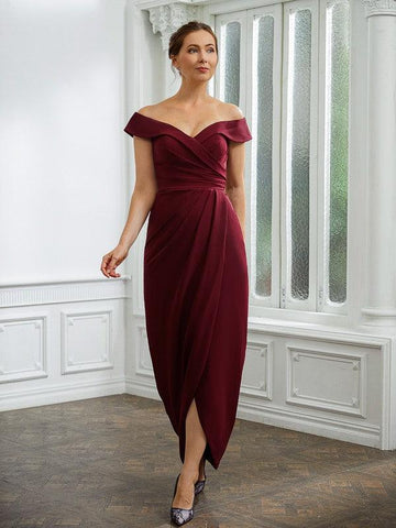 Etui-/Säulen-Kleid aus Stretch-Krepp mit Rüschen, schulterfrei, ärmellos, bodenlang