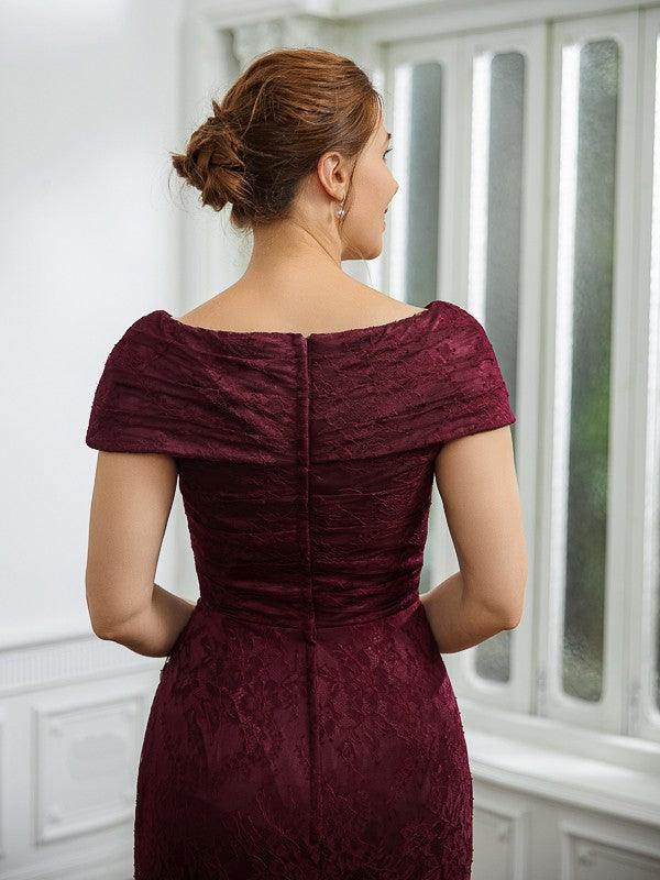 Kleider für die Brautmutter Etuikleid Säule Spitze Gerüscht V-Ausschnitt Kurze Ärmel Bodenlang