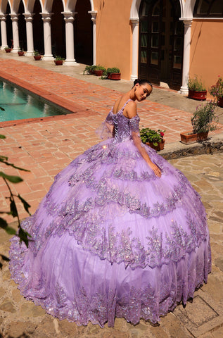 Quinceanera-Kleid mit gestuften Glockenärmeln von Amarra 54300