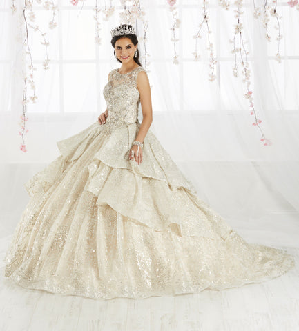 Gestuftes Quinceanera-Kleid mit Metallic-Illusion von House of Wu 26910