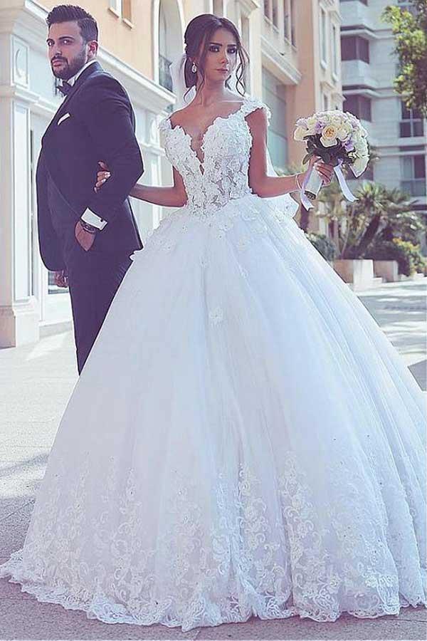 Tüll-Ballkleid-Hochzeitskleid mit V-Ausschnitt und Spitzenapplikationen
