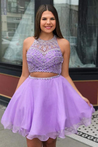Zweiteiliges, hochgeschlossenes, fliederfarbenes Chiffon-Heimkehrkleid mit Perlenbesatz PD335