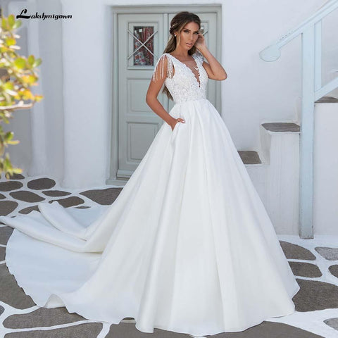 NumberSea V-Ausschnitt A-Linie Satin Brautkleider Elegante Applikationen