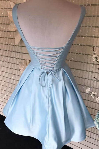 Süßes Homecoming-Kleid aus burgunderrotem Satin mit V-Ausschnitt und Taschen PD360