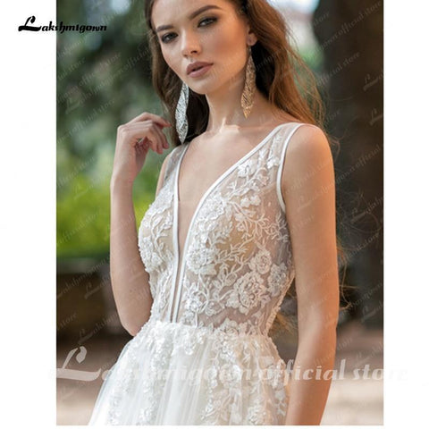 NumberSea V-Ausschnitt Spitze Brautkleid Applikation Ärmellos
