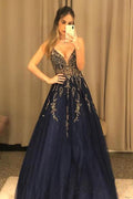 Abito da Sera Lungo in Tulle Blu Marina con Scollatura a V e Perline PSK125