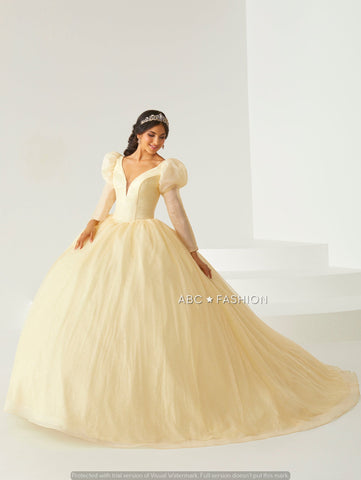 Vestido de festa de 15 anos com decote em V da Fiesta Gowns 56442