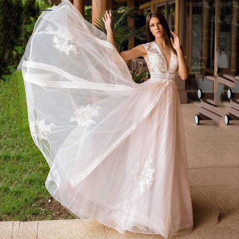 Vestidos de noiva com decote em V NumberSea e corte A, manga curta