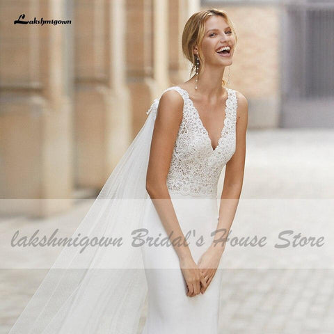 NumberSea Vintage Satin Brautkleid mit Flügeln Boho Style V-Ausschnitt