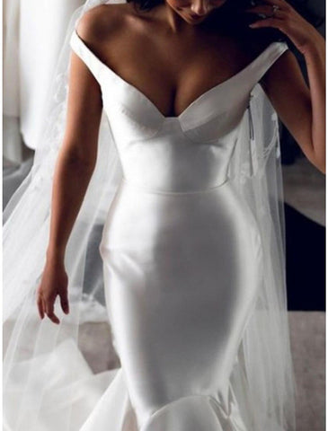 Formelle Brautkleider Meerjungfrau/Trompete Schulterfrei Ärmellos Hofschleppe Satin Brautkleider Mit Falten