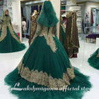 Vestidos de noiva NumberSea com decote em V e renda