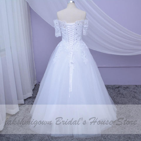NumberSea Weißes Brautkleid in Übergröße mit Spitzenapplikationen
