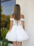 Abito da Ballo Spalla Scoperta a Linea A con Pizzo e Appliqué in Organza
