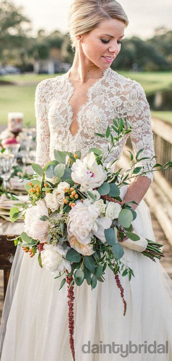 Vestidos de noiva elegantes com decote em V, mangas 3/4, corte A e cauda. DB10069