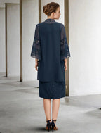 Vestido de mãe da noiva de duas peças, estilo coluna, plus size, elegante, decote em joia, comprimento até ao joelho, chiffon, renda, sem mangas, com aplicações de missangas, outono