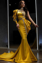 Yellow Halter Mermaid One Shoulder Long Sleeve Prom Dress With Beadings