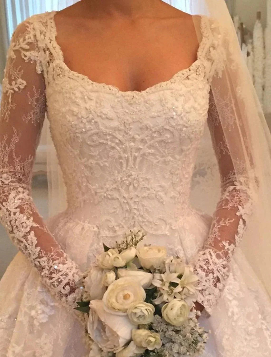 Engagement Formal Fall Wedding Dresses Ball Gown Illusion Neck Long Sleeve Chapel Train Lace Bridal Gowns With Buttons Pearls