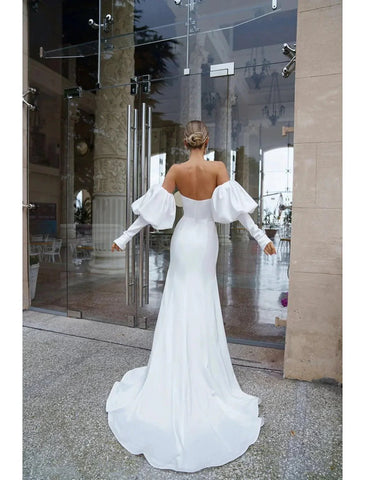 Hall Casual Brautkleider Meerjungfrau / Trompete Off Schulter Langarm Hofschleppe Satin Brautkleider mit gerafften Volltonfarbe
